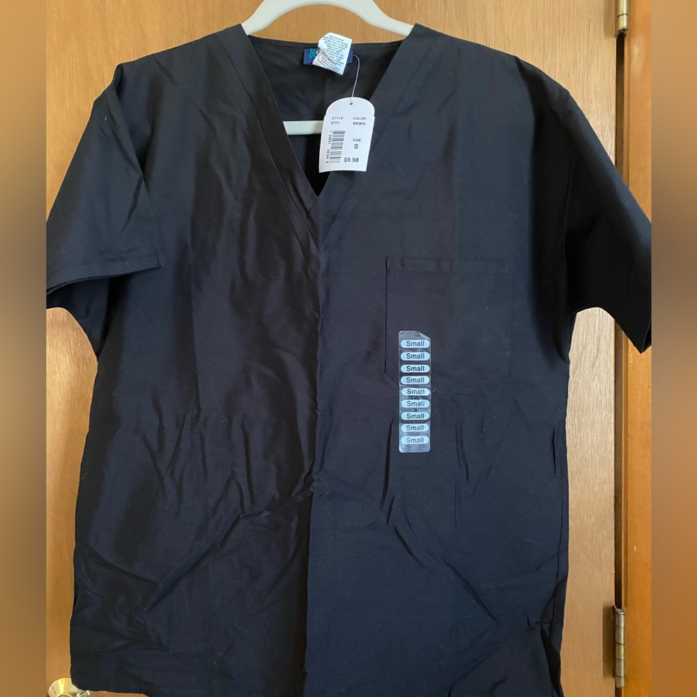 Scrub top